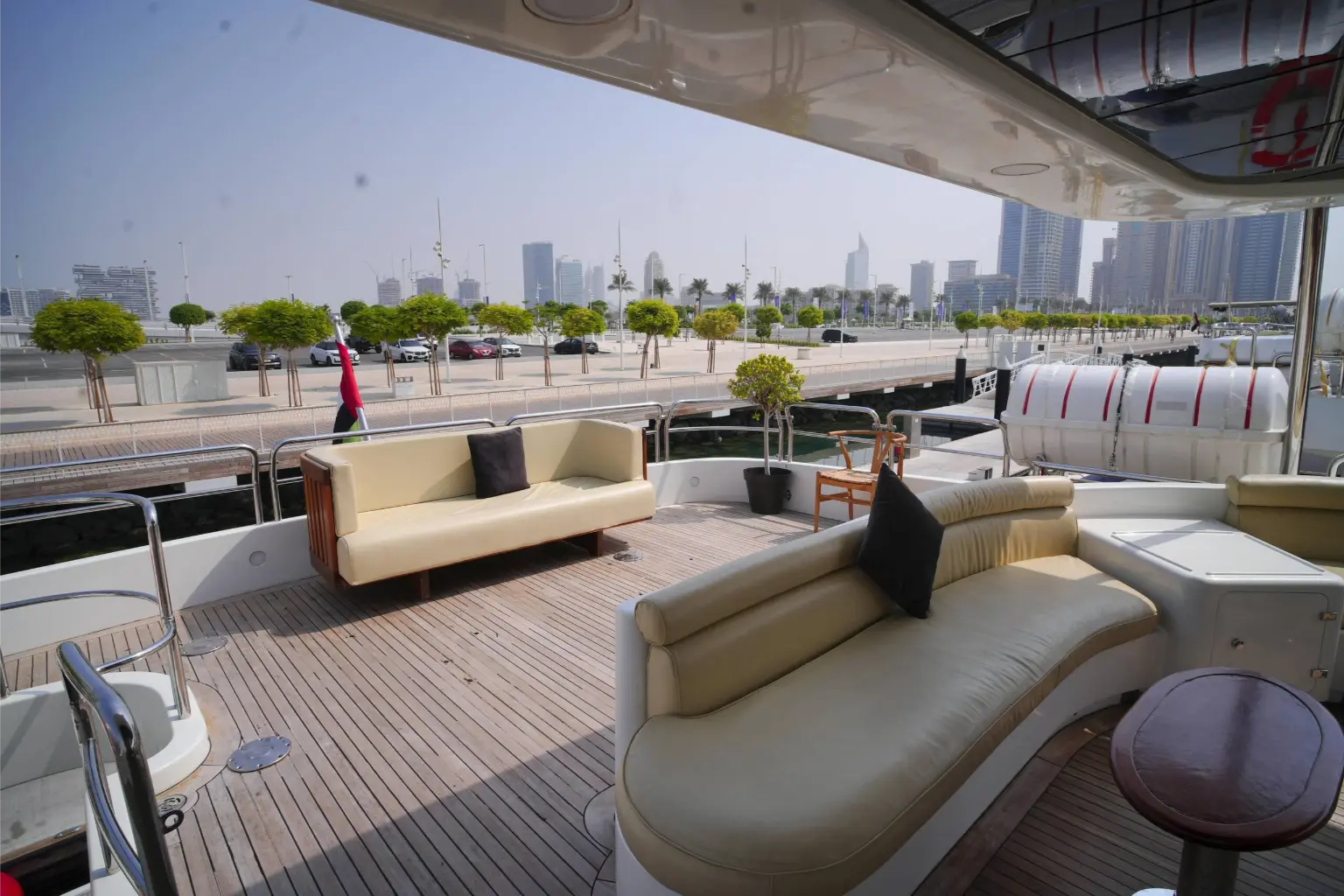 Benetti 110ft (Jacuzzi) Yacht Rental Dubai view 6